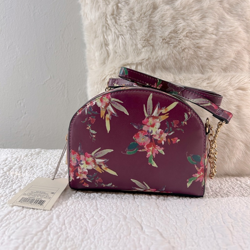 NWT- a new day- multicolor floral purse